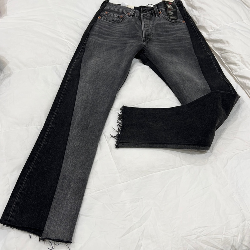 Levis